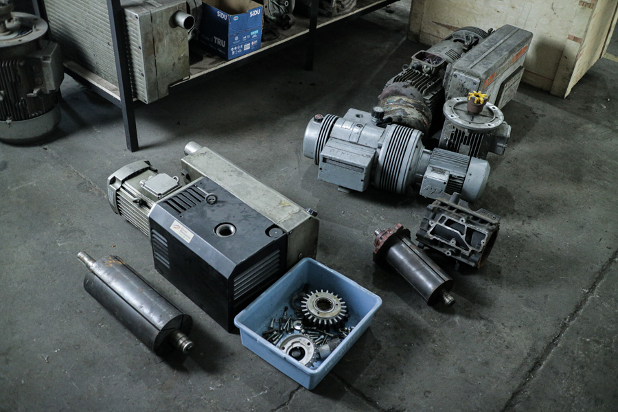 overhaul dinamo listrik